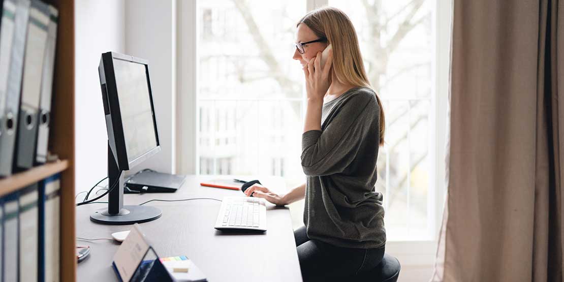     Distansarbete och ergonomi: tänk förebyggande istället för åtgärdande
