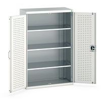 Skåp Cubio med perforerade dörrar – höjd 1600 mm – Bott