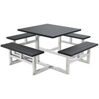Picknickbord med plats 8 personer